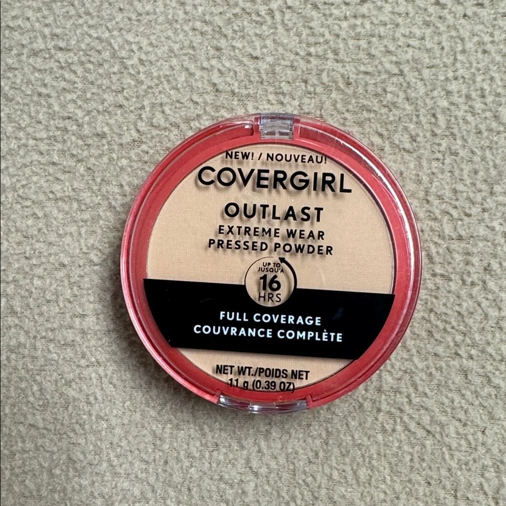 810 COVERGIRL Outlast Extreme Wear Pressed Powder - Classic Ivory‎